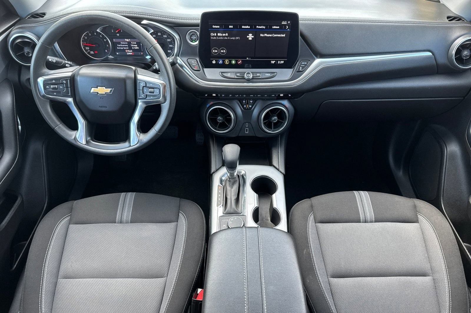 Used 2025 Chevrolet Blazer LT image 14