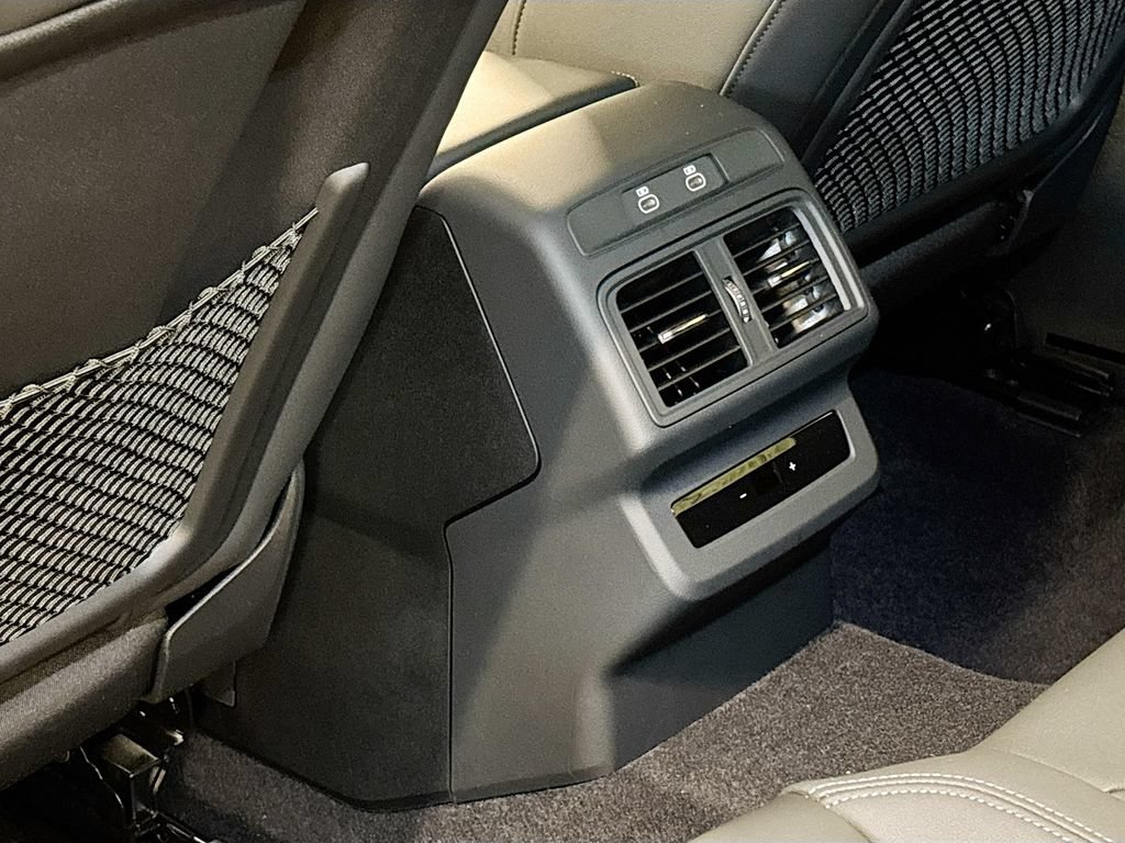New 2025 Audi Q5 Premium Plus AWD/4WD image 17