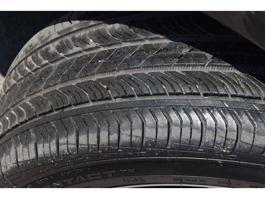 Used 2025 Volvo S60 B5 Plus FWD image 11