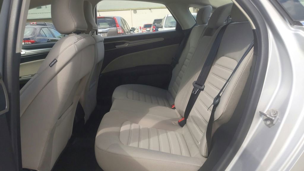 Used 2018 Ford Fusion S FWD image 30