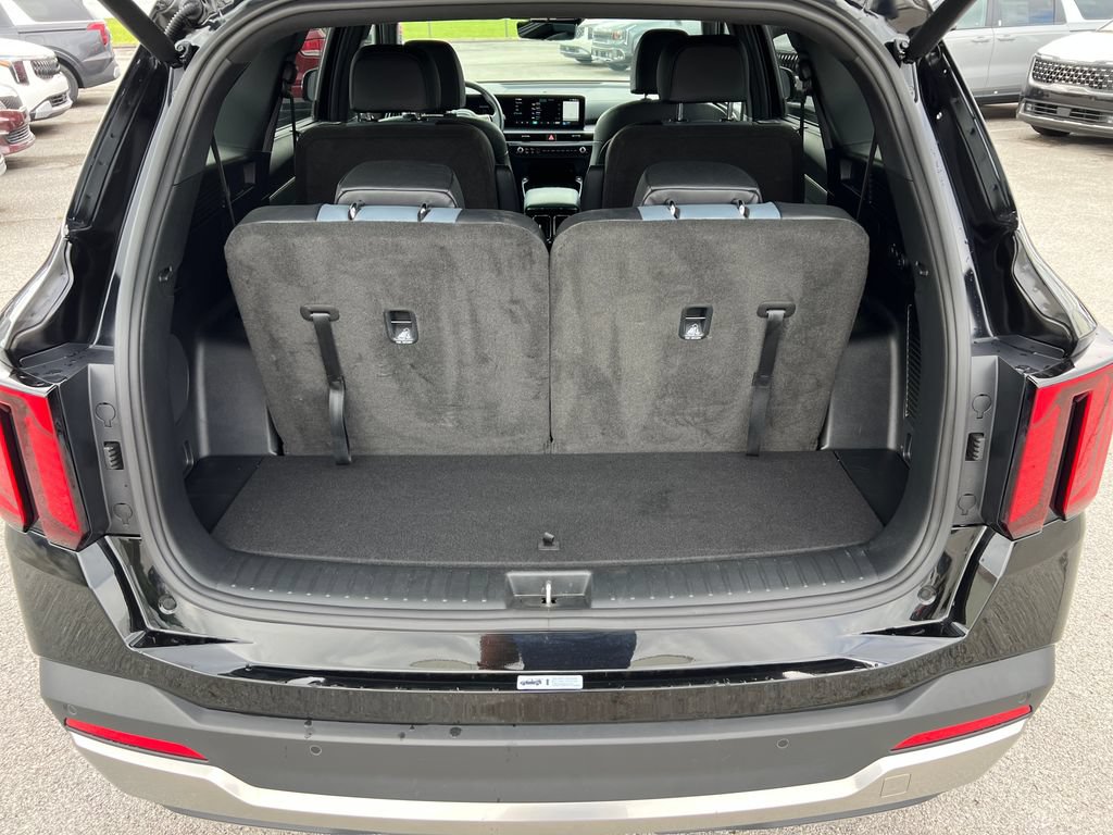 Certified 2025 Kia Sorento SX Prestige AWD/4WD image 9
