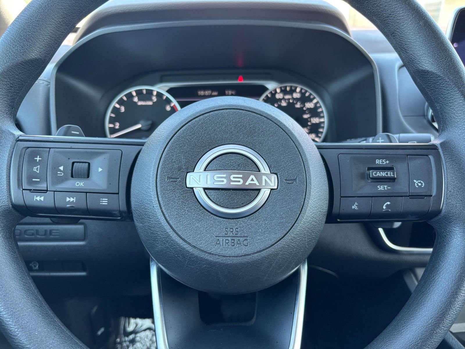Used 2023 Nissan Rogue S FWD image 28