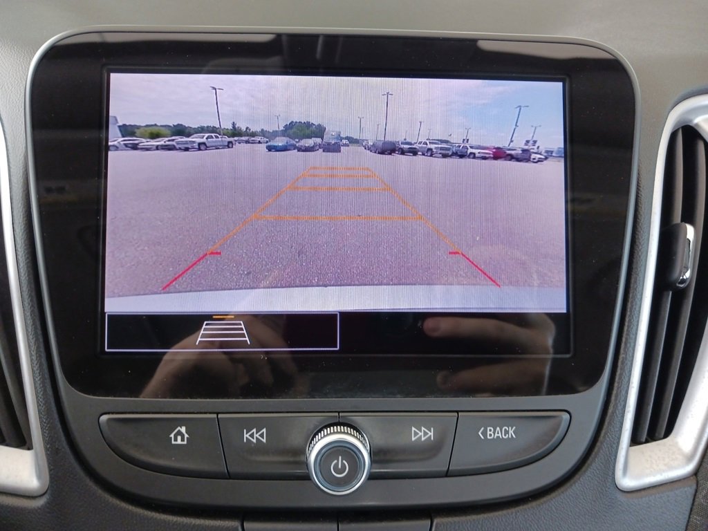 Used 2023 Chevrolet Malibu LT image 18