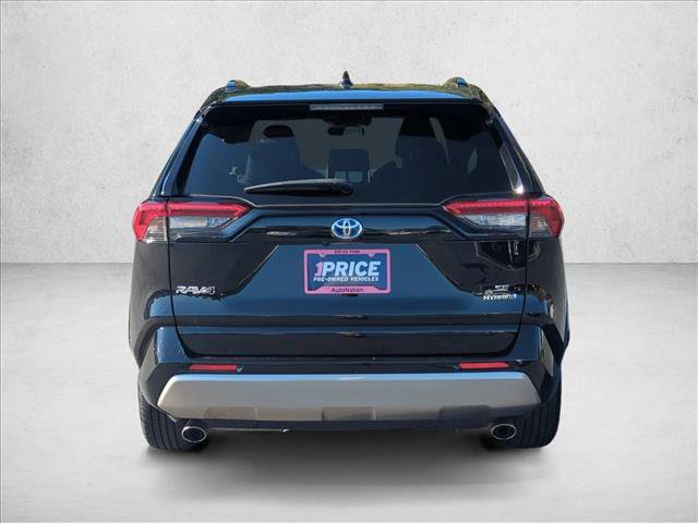 Used 2023 Toyota RAV4 SE image 6