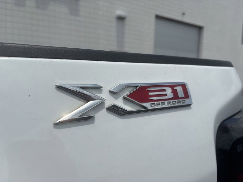 Used 2023 GMC Sierra 2500 SLE w/ SLE Value Package; AWD/4WD image 34