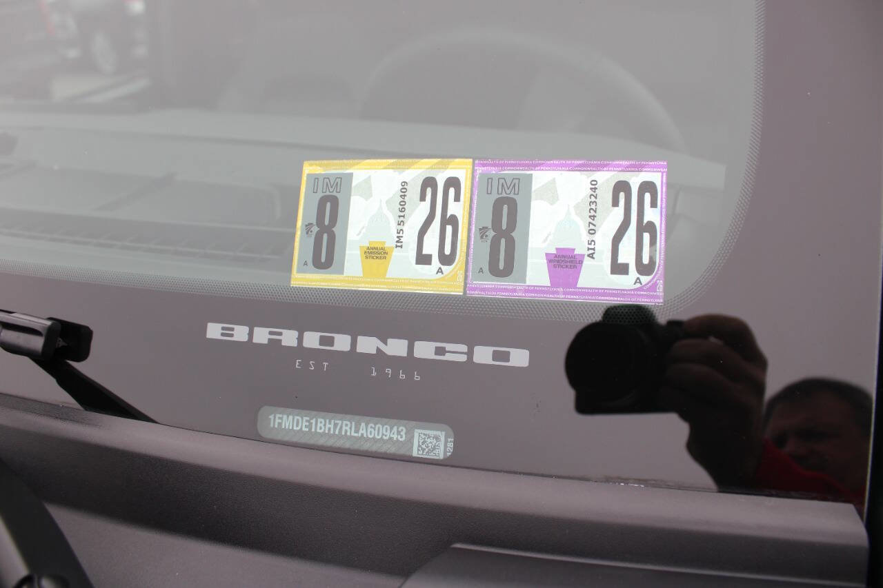 Used 2024 Ford Bronco Black Diamond image 9