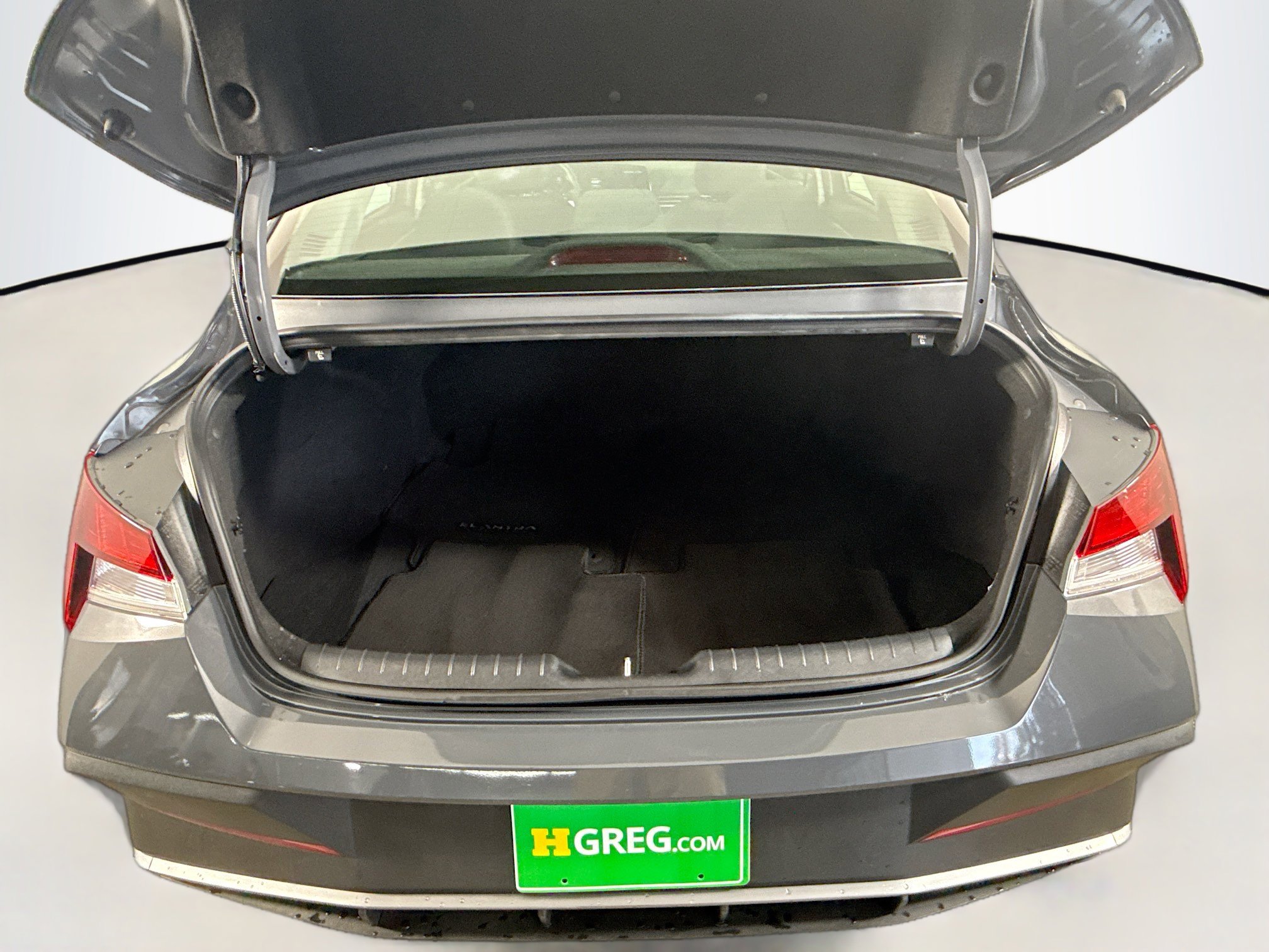 Used 2024 Hyundai Elantra SEL image 35