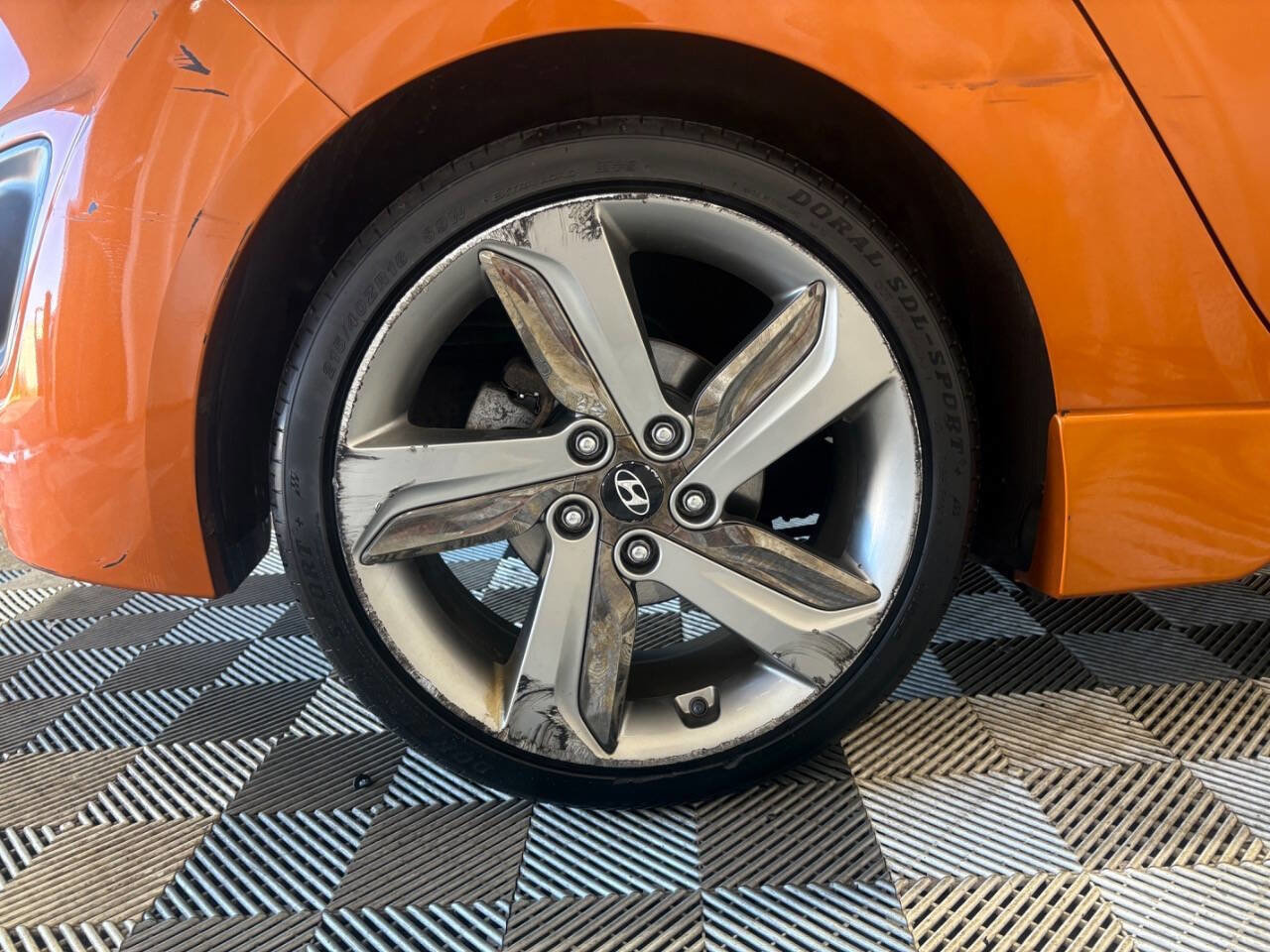 Used 2013 Hyundai Veloster Turbo image 22