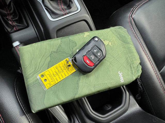 Used 2021 Jeep Gladiator Rubicon image 32