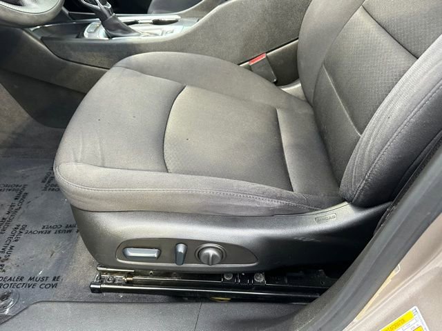 Used 2023 Chevrolet Malibu LT w/ Driver Confidence Package FWD image 27