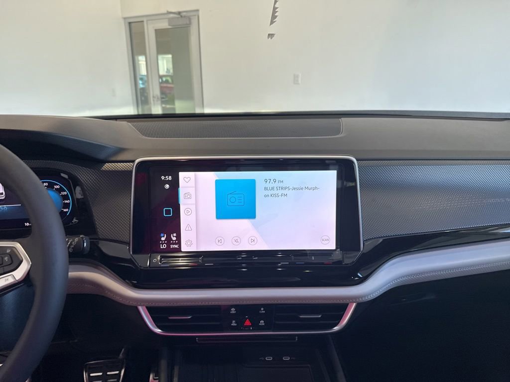 New 2026 Volkswagen Atlas Cross Sport SEL Premium R-Line image 21