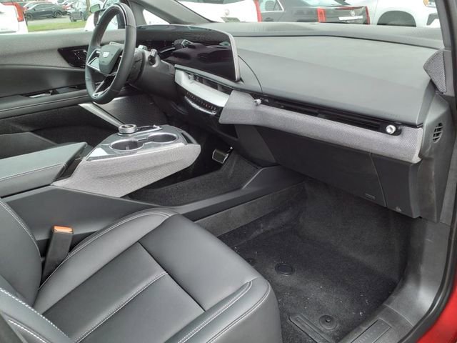New 2025 Cadillac Optiq Sport 1 image 23