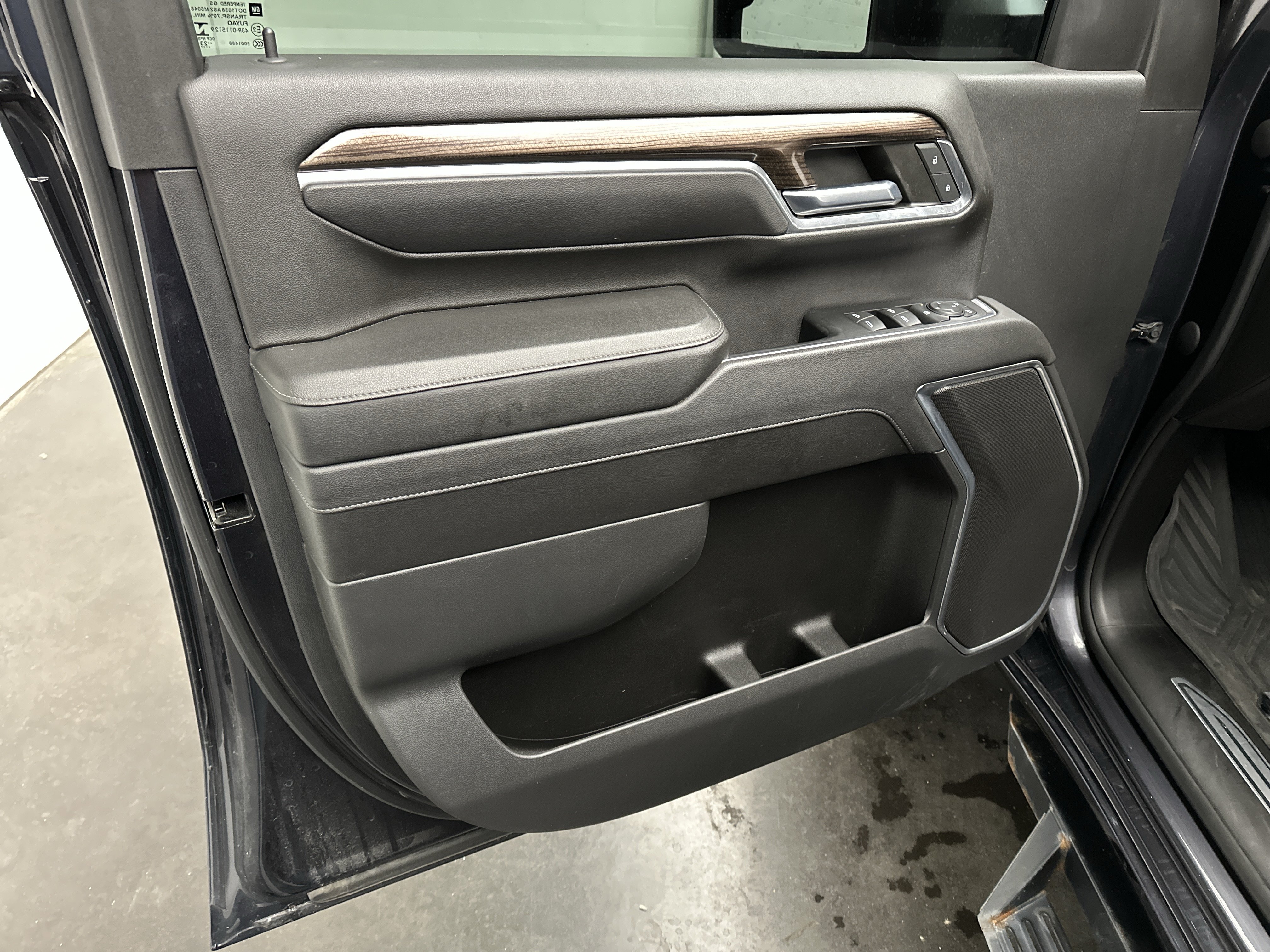 Used 2024 Chevrolet Silverado 2500 LT AWD/4WD image 18