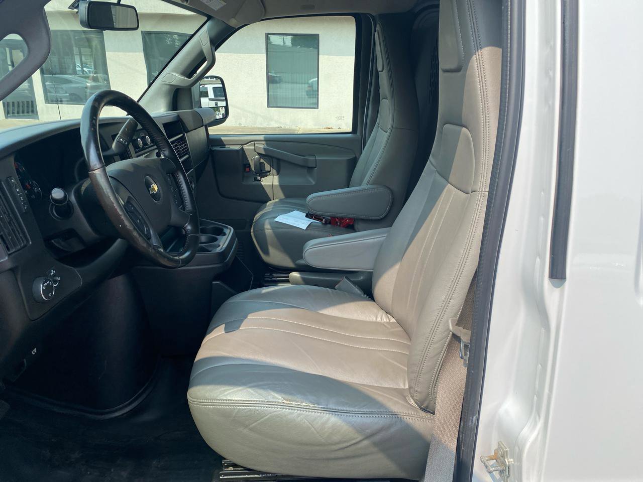 Used 2020 Chevrolet Express 2500 w/ Driver Convenience Package RWD image 18