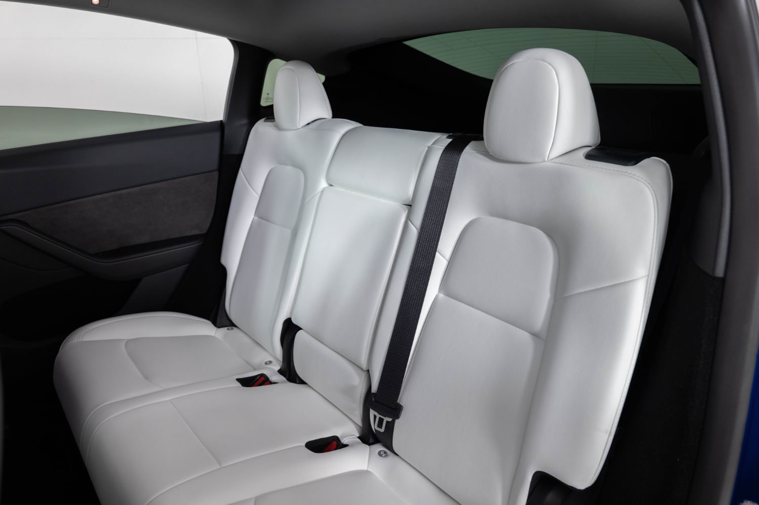 Used 2024 Tesla Model Y Long Range image 18