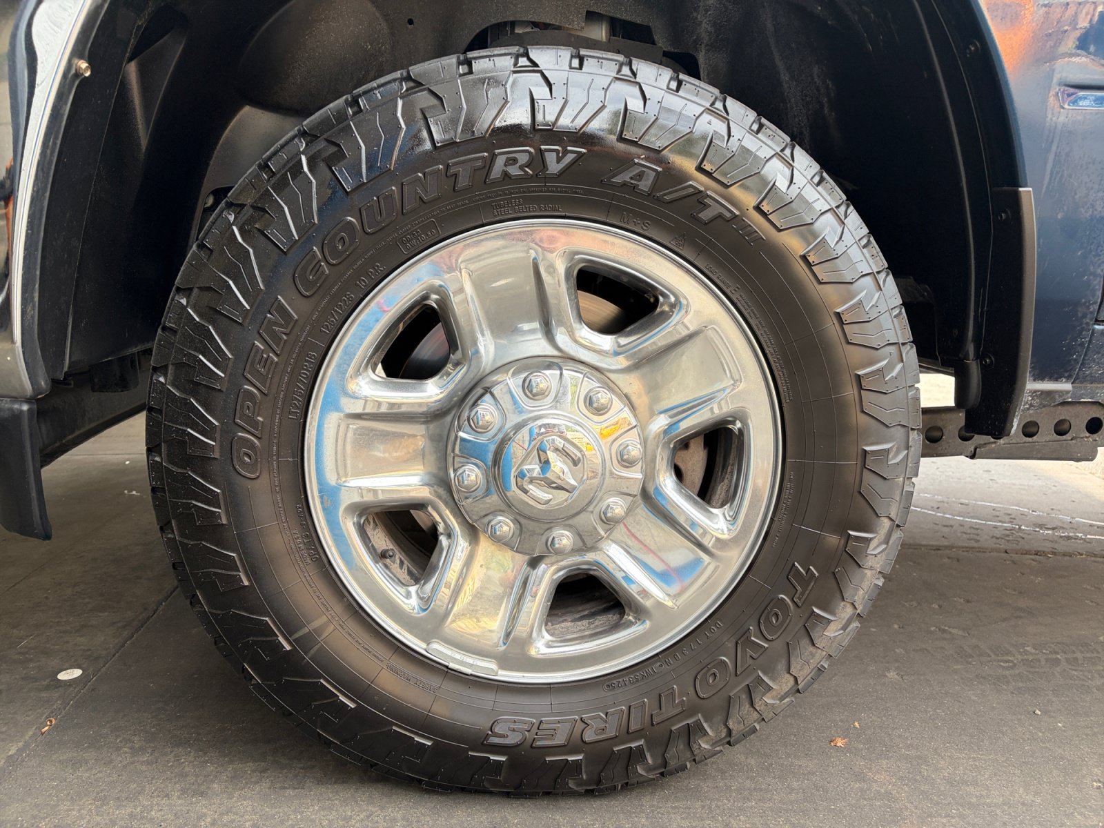 Used 2024 RAM 2500 Tradesman w/ Chrome Appearance Group AWD/4WD image 29