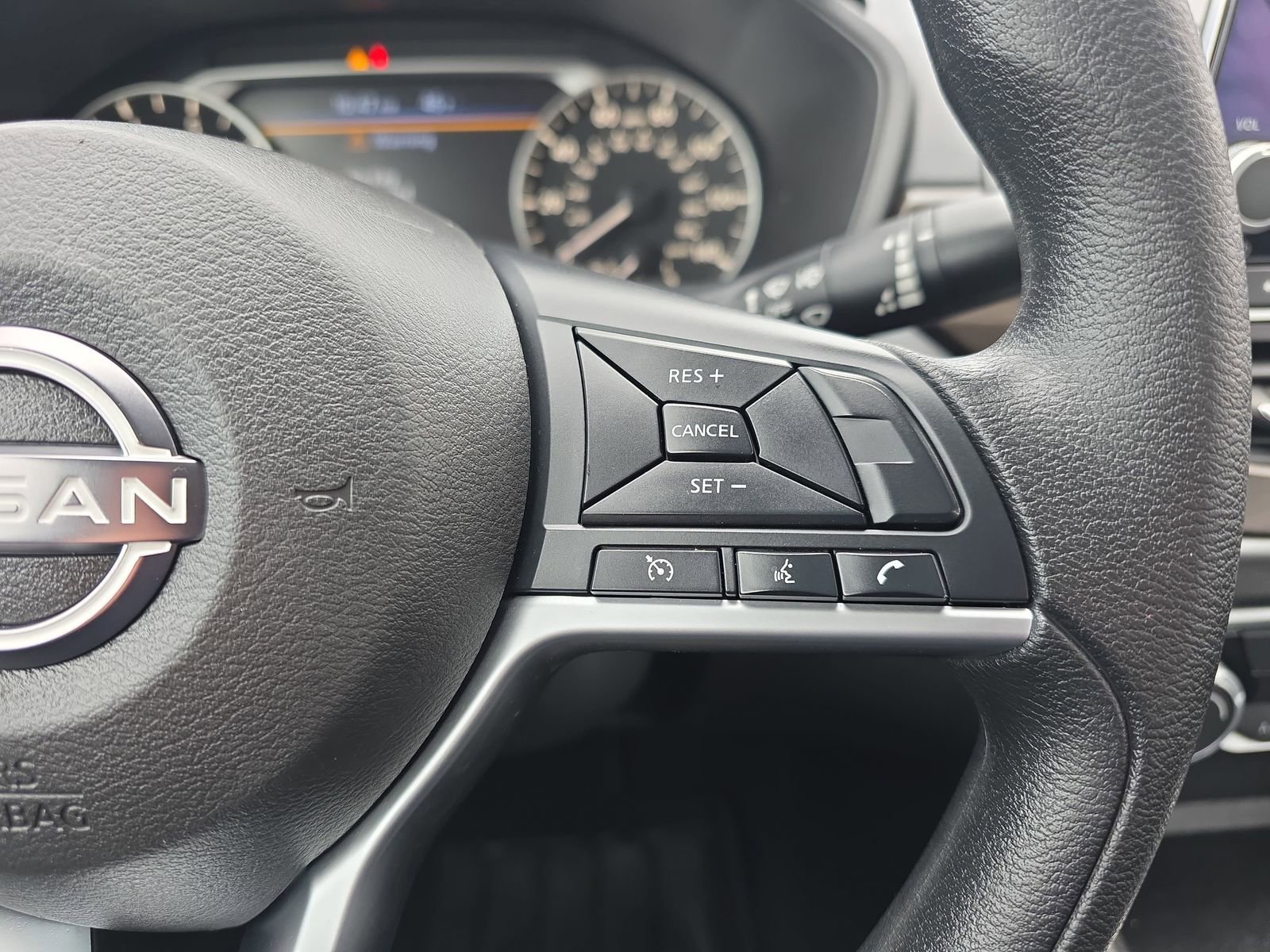 Used 2025 Nissan Altima 2.5 SV image 17