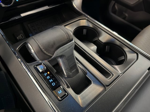 New 2026 Ford F150 Lariat w/ Equipment Group 502A High image 29