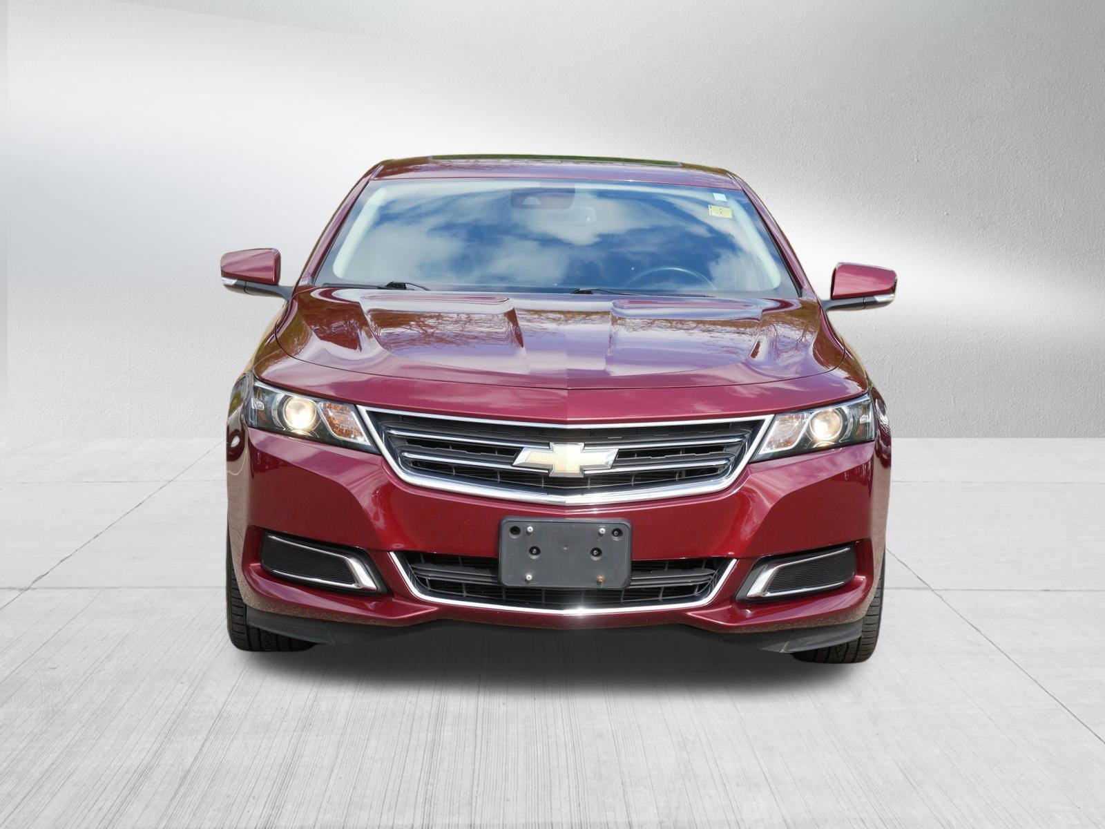 Used 2017 Chevrolet Impala LT w/ Convenience Package FWD image 2