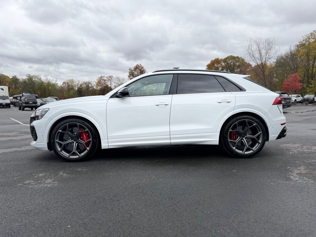 New 2026 Audi RS Q8 performance AWD/4WD image 3