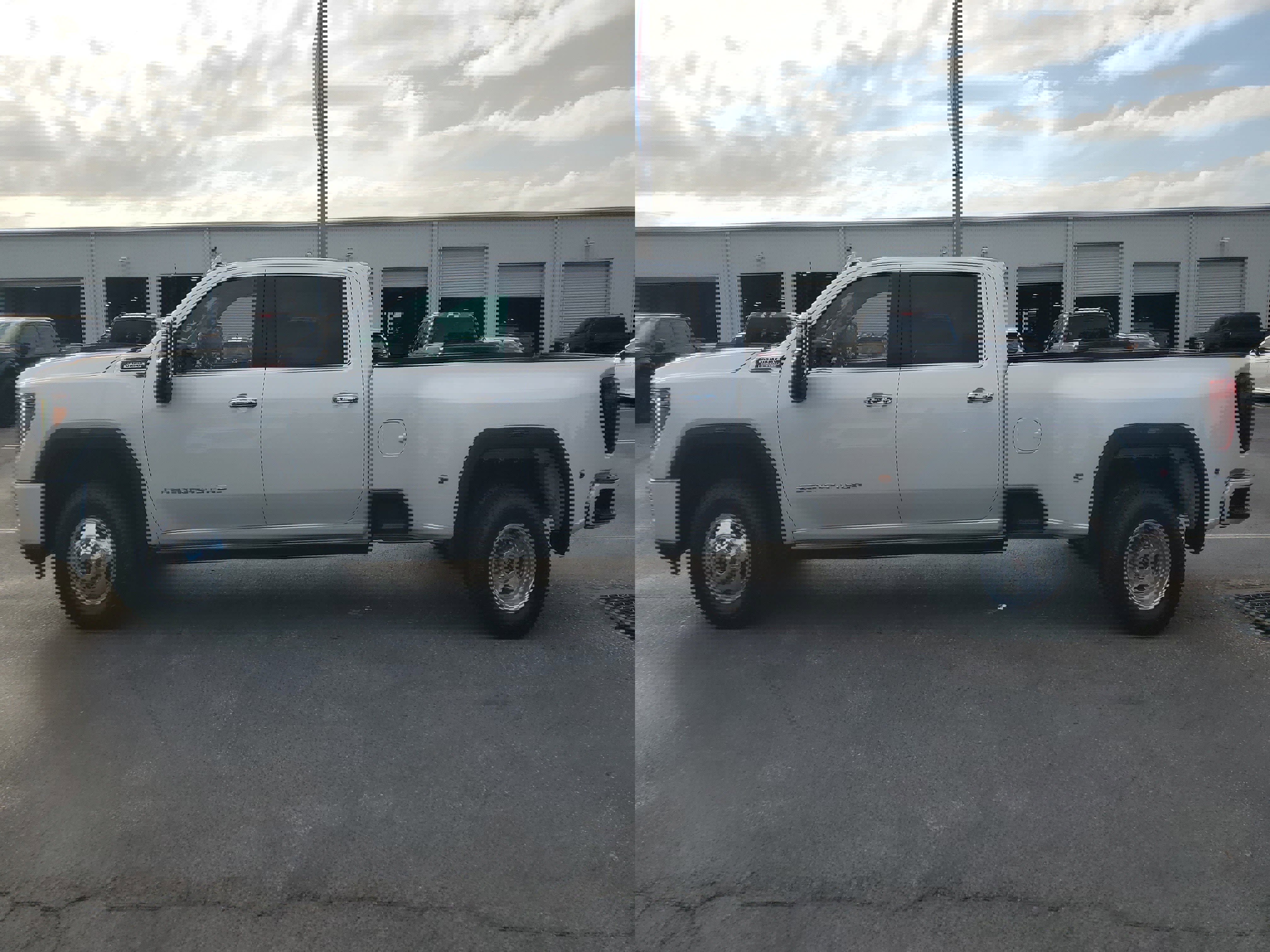 Used 2023 GMC Sierra 3500 Denali w/ Technology Package image 6