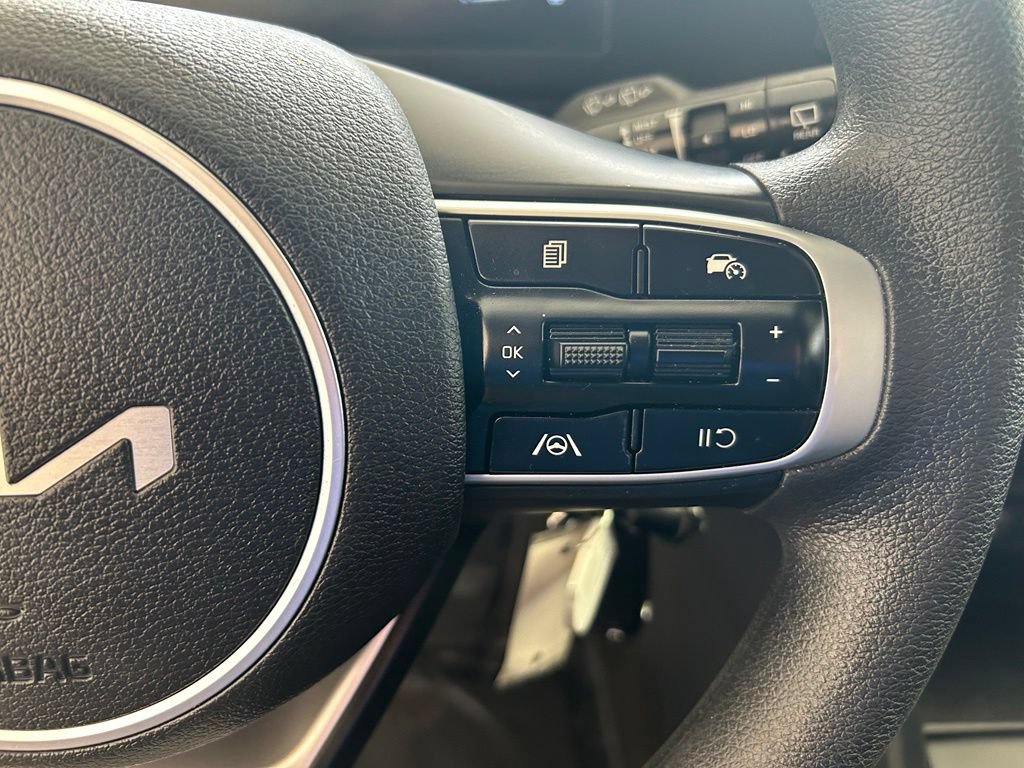 Used 2024 Kia Sportage LX FWD image 39