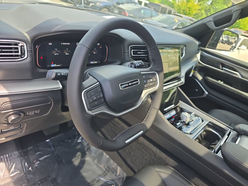 New 2026 Jeep Grand Wagoneer 4WD image 17