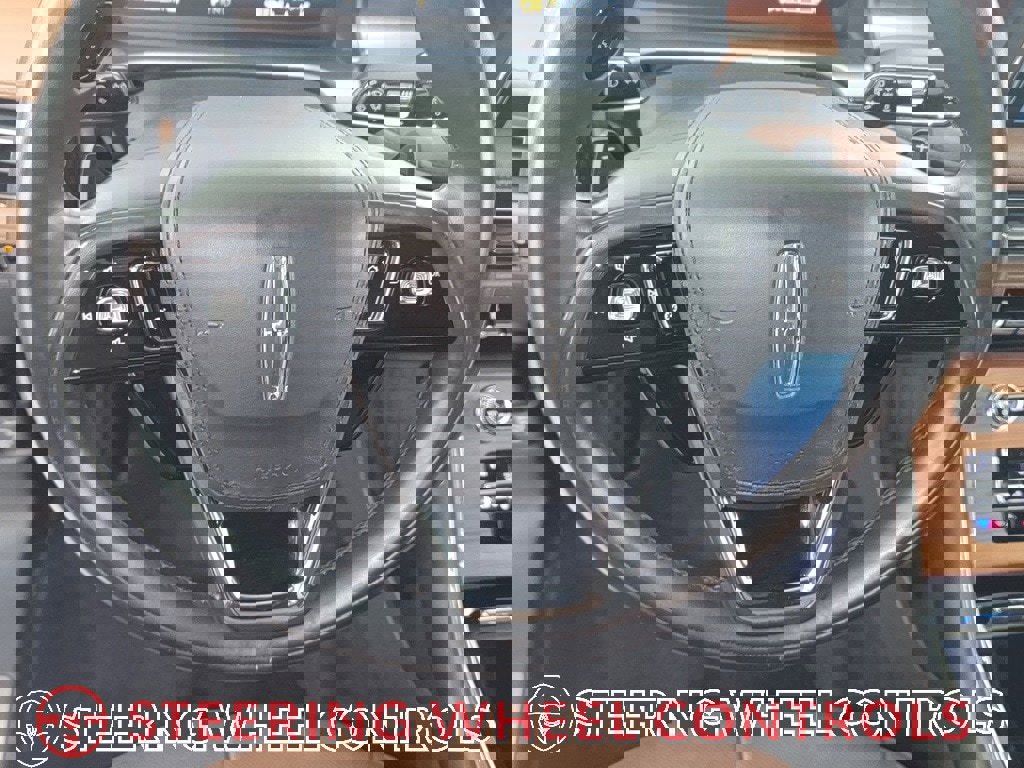 Used 2020 Lincoln Aviator Reserve w/ Elements Package Plus image 18