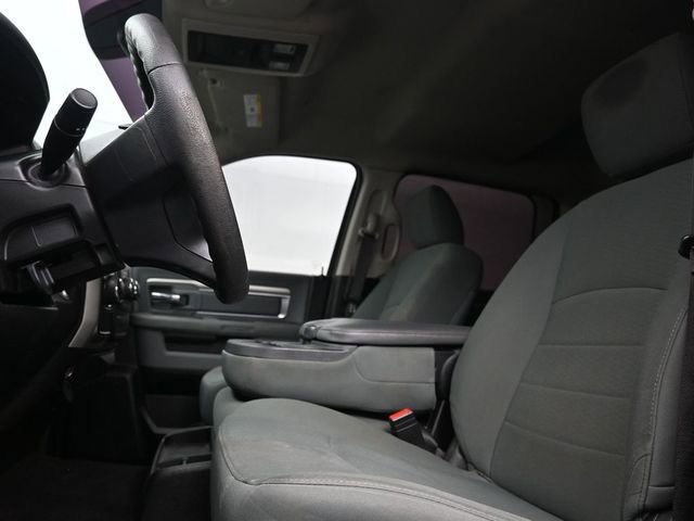 Used 2020 RAM 1500 Classic SLT RWD image 10