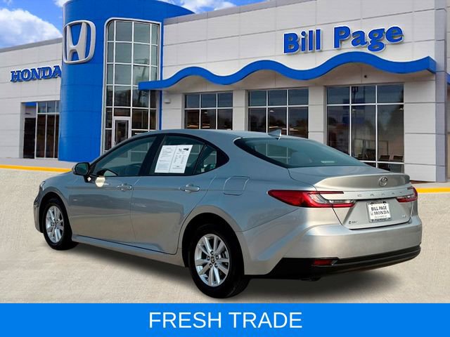 Used 2025 Toyota Camry LE image 6