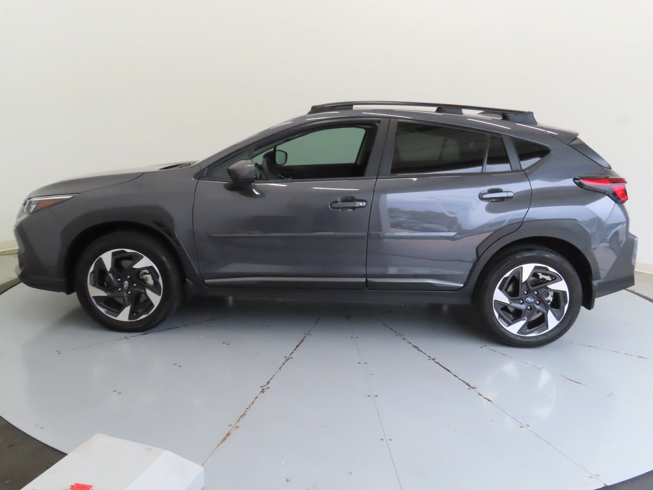 Used 2025 Subaru Crosstrek 2.5i Limited w/ Crosstrek Mirror Package AWD/4WD image 7