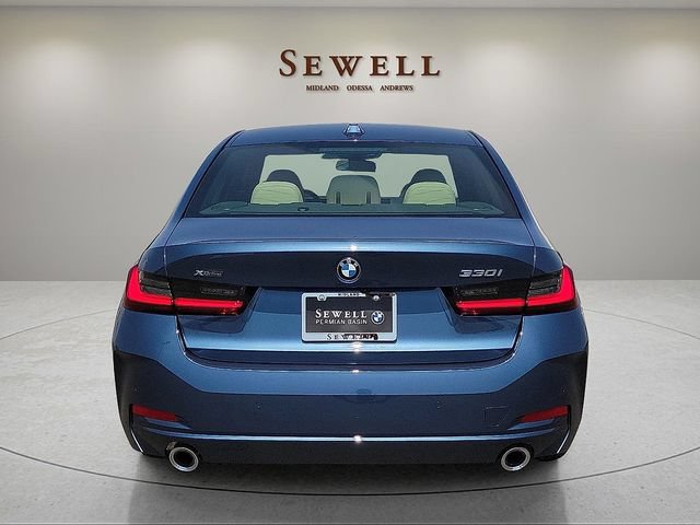 New 2026 BMW 330i xDrive Sedan AWD/4WD image 4