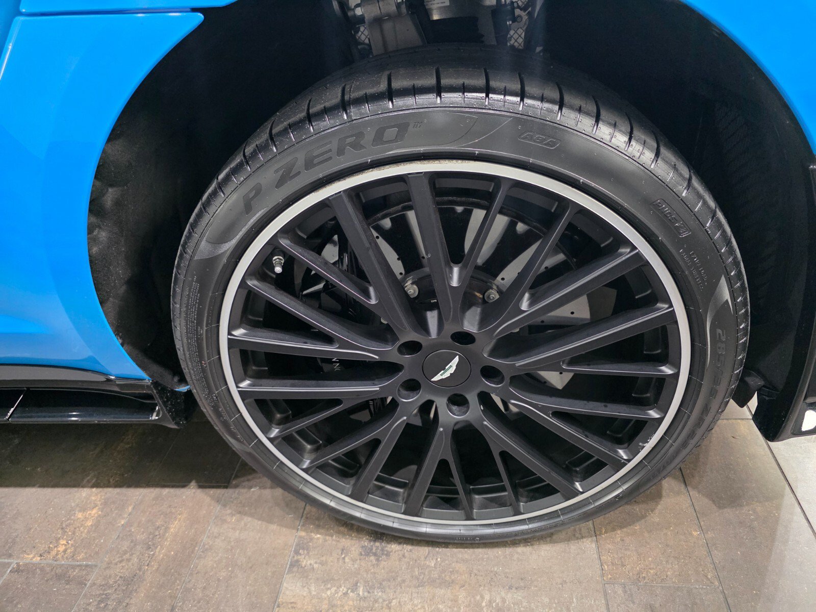 Used 2023 Aston Martin DBX 707 AWD/4WD image 4