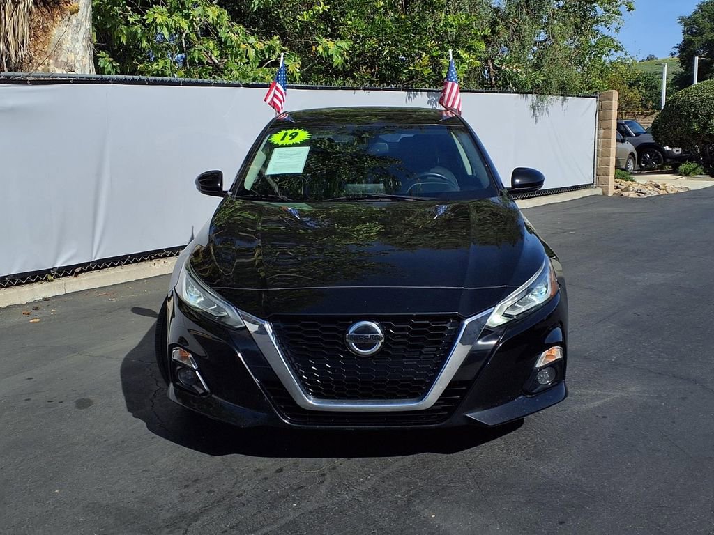 Used 2019 Nissan Altima 2.5 SV image 2