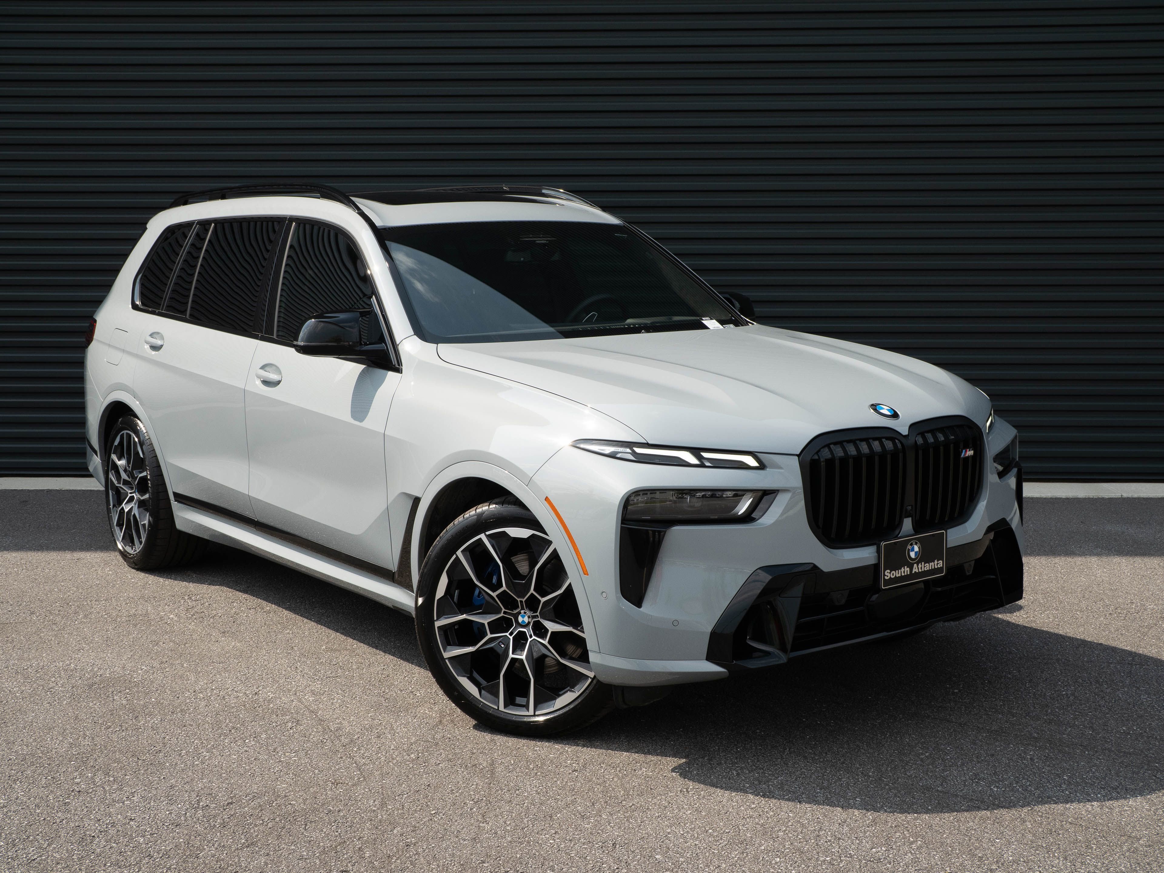 Used 2026 BMW X7 M60i AWD/4WD image 25
