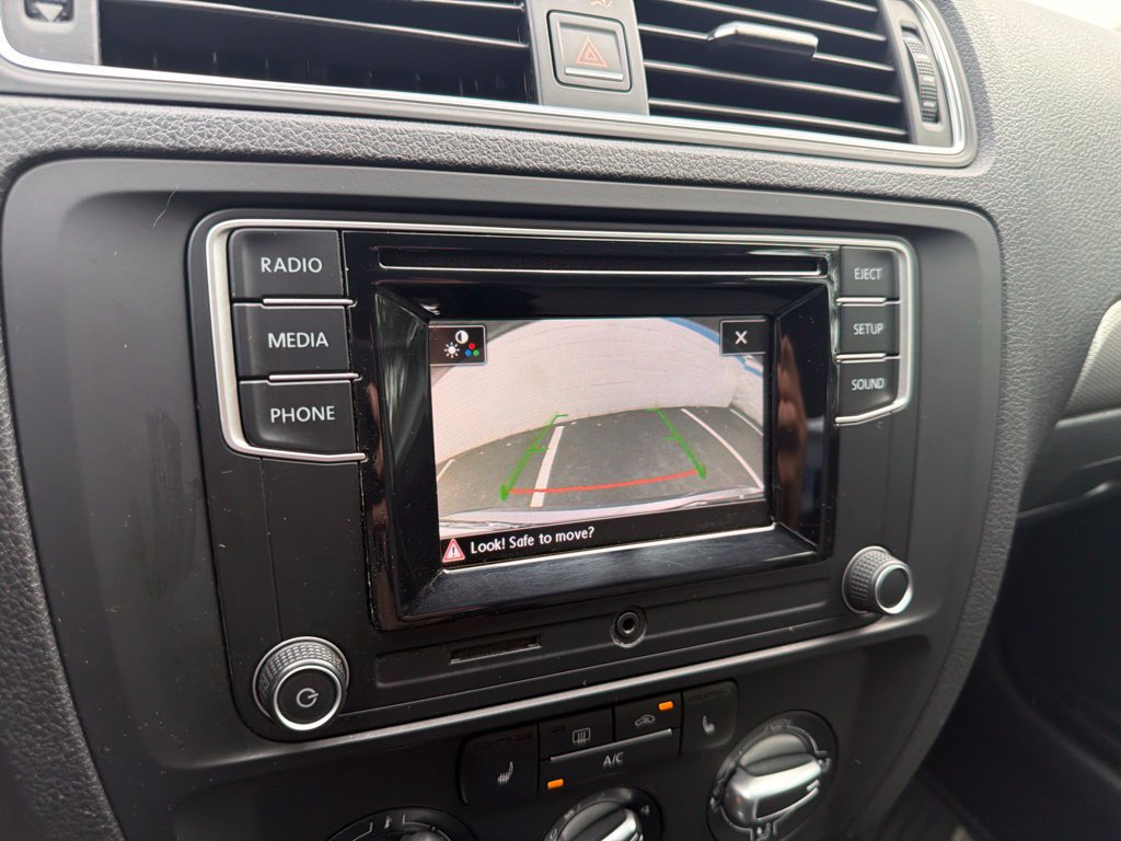Used 2017 Volkswagen Jetta S w/ Jetta S Cold Weather Package FWD image 28