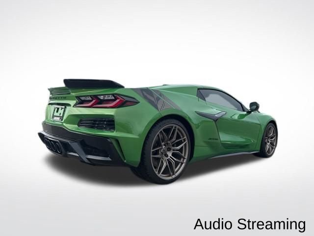 Used 2026 Chevrolet Corvette Z06 RWD image 3