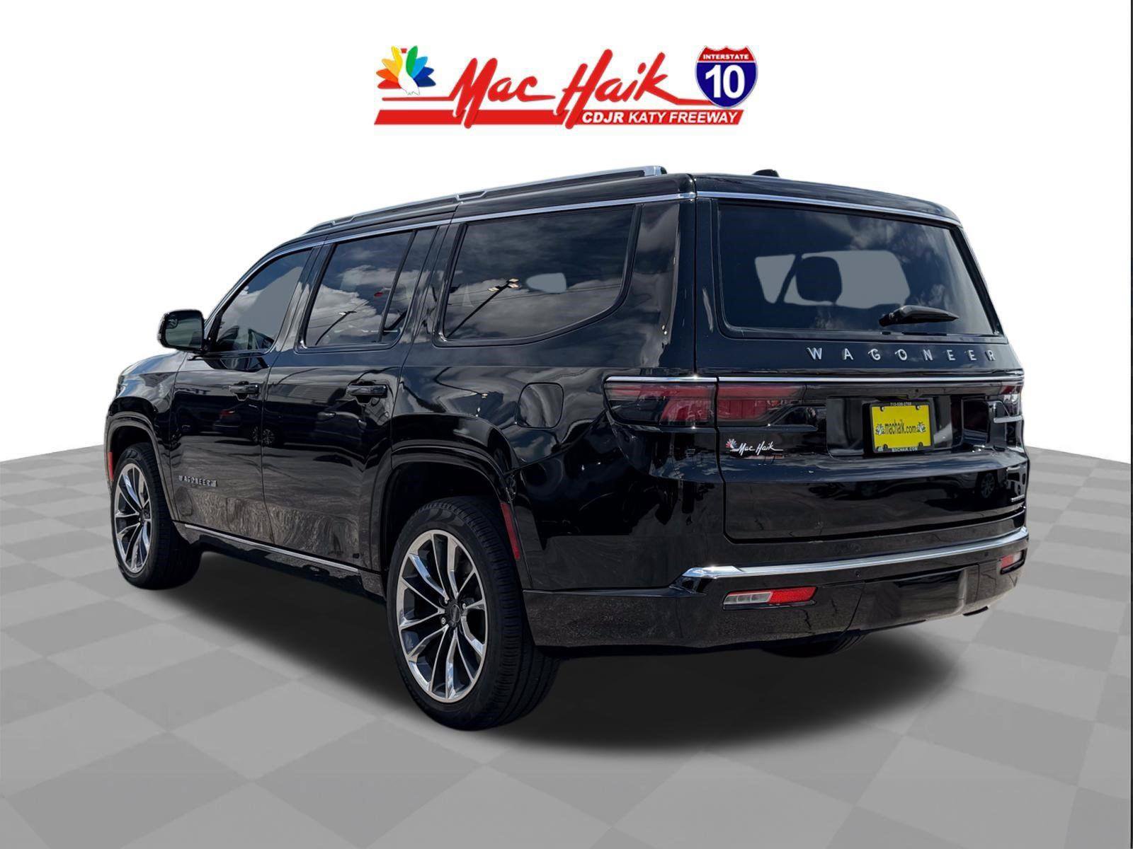 Used 2024 Jeep Wagoneer Series III w/ Premium Group I AWD/4WD image 5