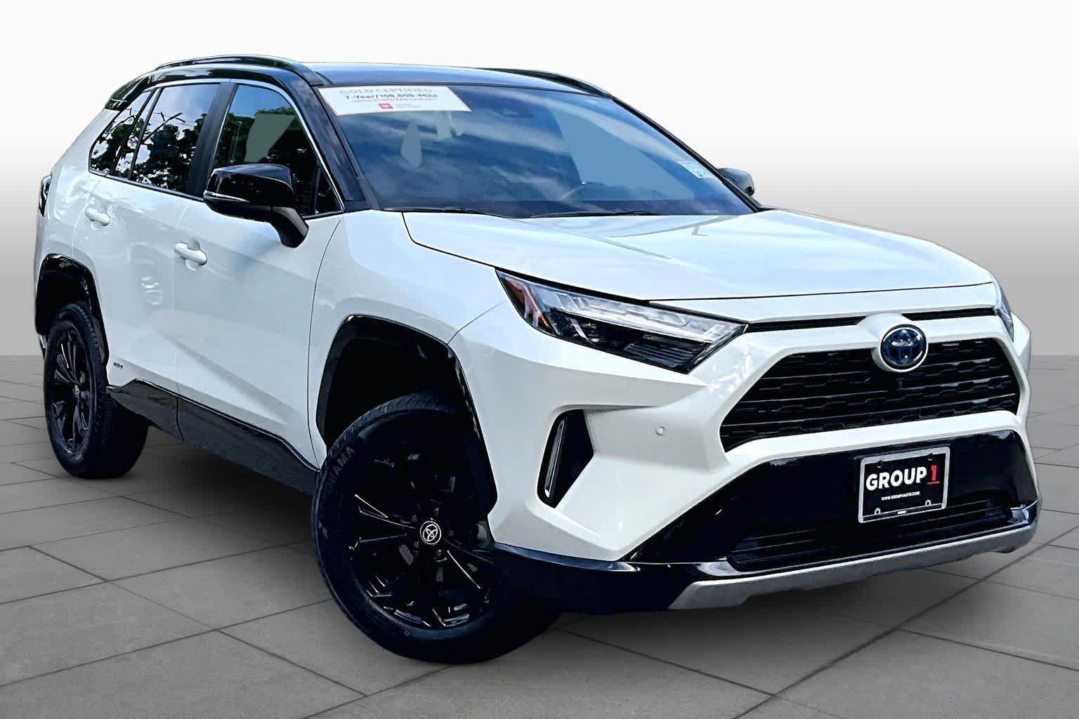Certified 2022 Toyota RAV4 XSE AWD/4WD image 3