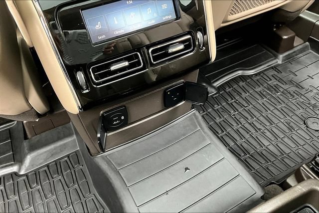 Used 2021 Lincoln Aviator Reserve w/ Equipment Group 201A AWD/4WD image 16
