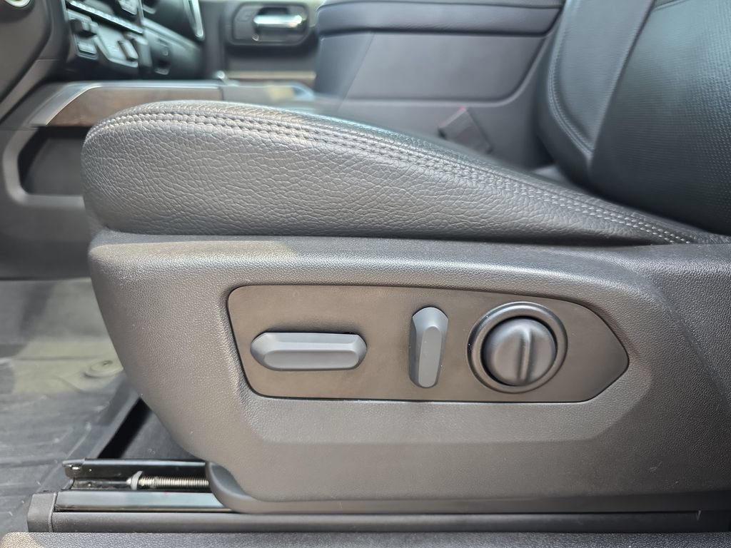 Used 2021 GMC Sierra 1500 Denali AWD/4WD image 32