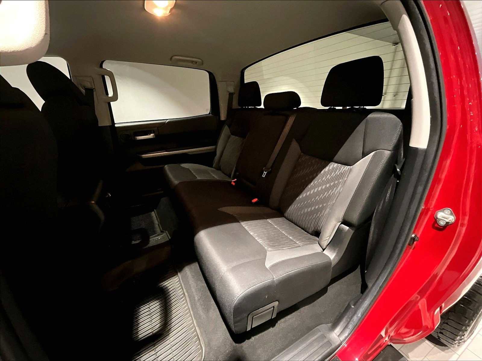 Used 2020 Toyota Tundra SR5 image 31
