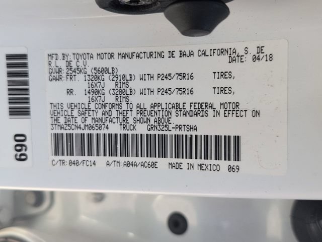 Used 2018 Toyota Tacoma SR5 RWD image 28