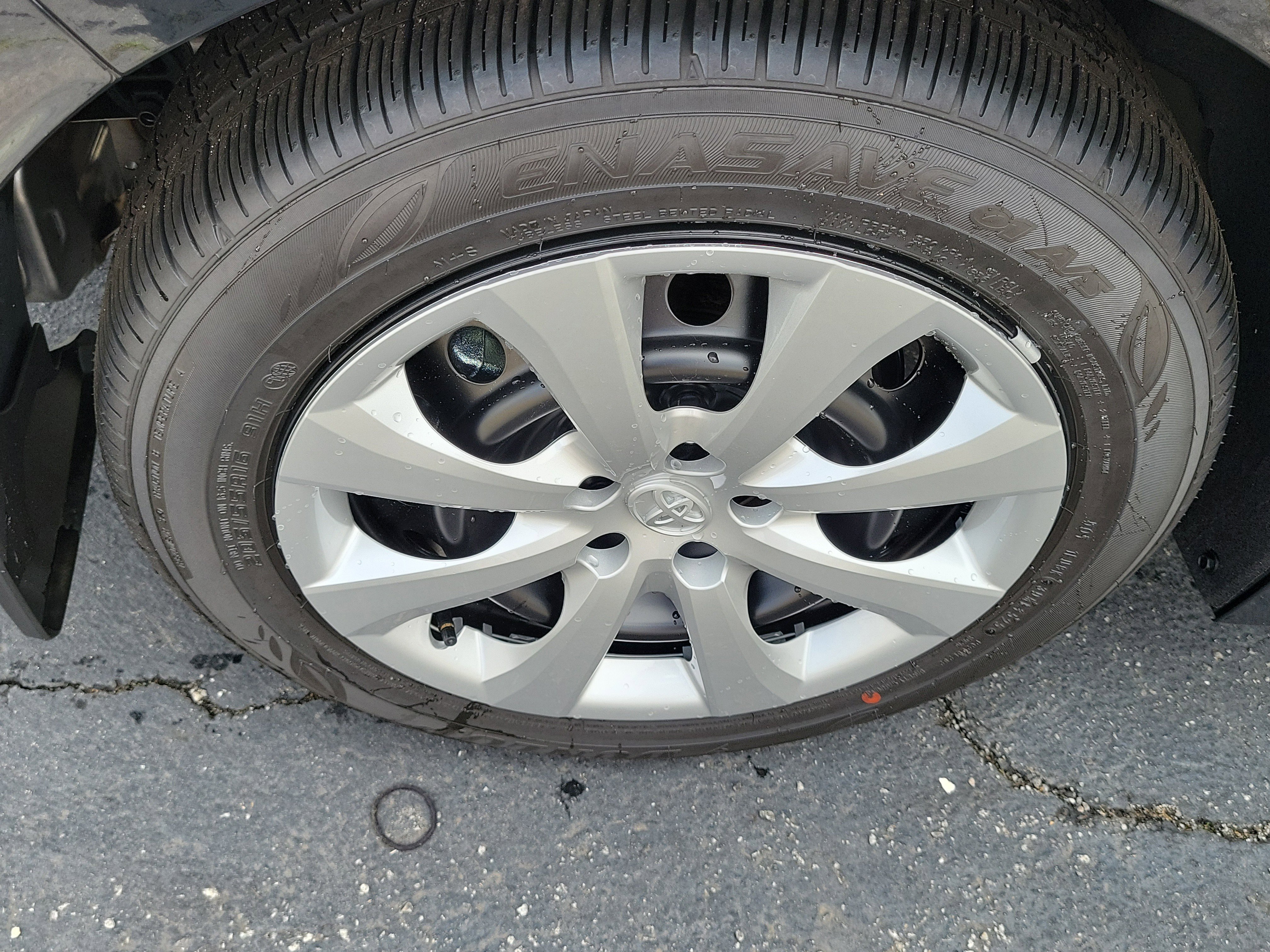 Used 2025 Toyota Corolla LE image 7