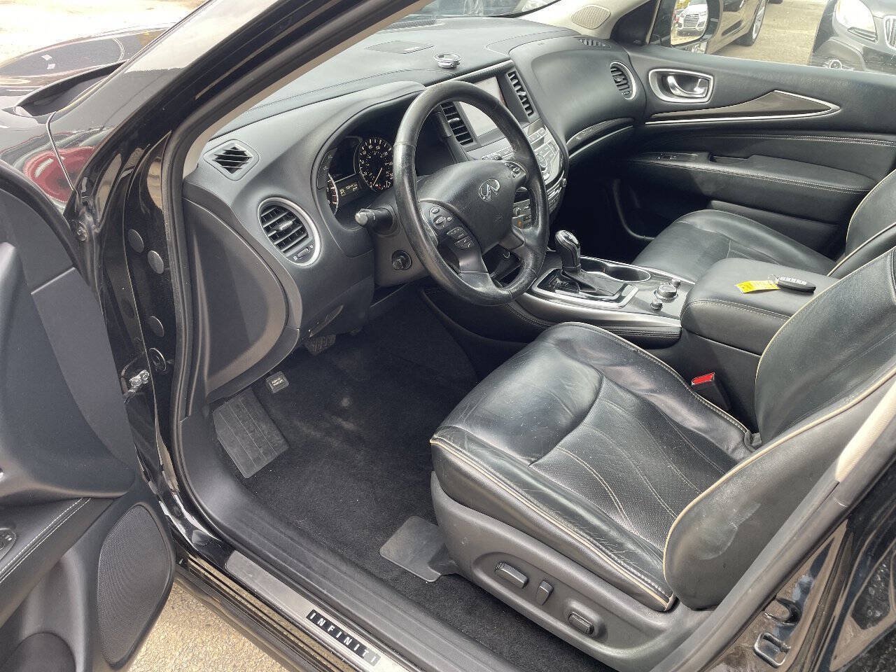 Used 2019 INFINITI QX60 Luxe w/ Essential Package AWD/4WD image 17