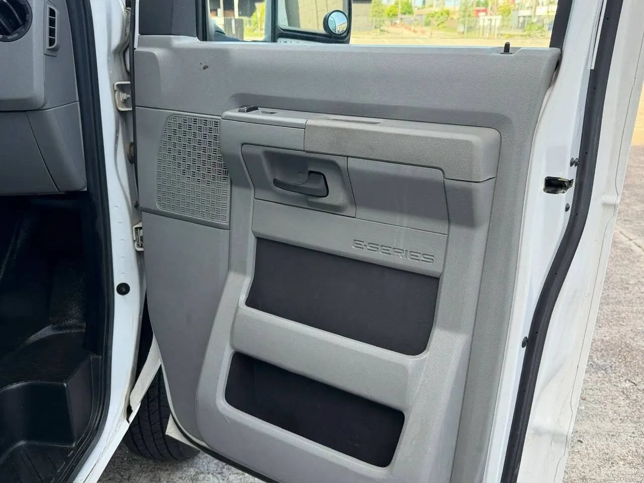 Used 2016 Ford E-350 and Econoline 350 Super Duty w/ Power Windows & Locks Group RWD image 20