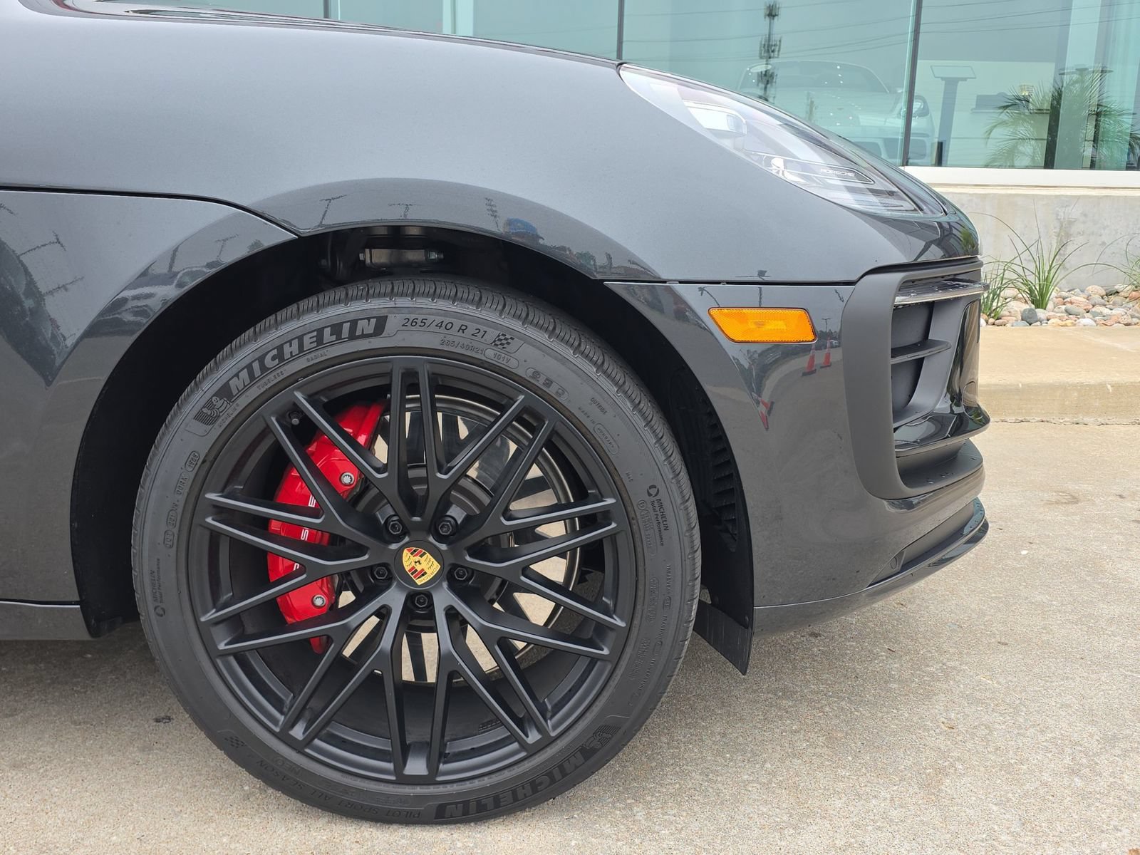 Certified 2026 Porsche Macan GTS AWD/4WD image 11