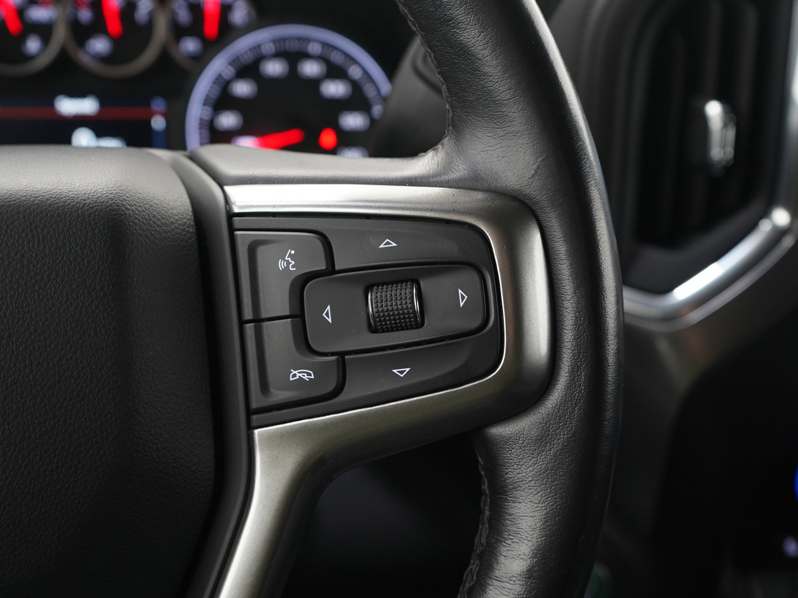 Used 2022 Chevrolet Silverado 1500 LTZ image 27