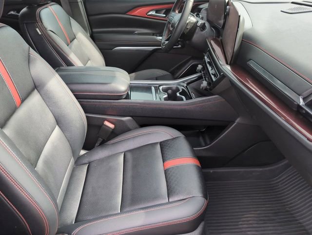 Used 2025 Chevrolet Traverse RS w/ LPO, Floor Liner Package image 35