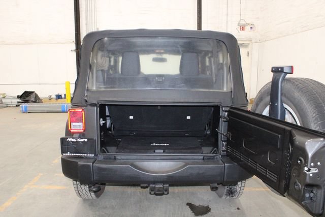 Used 2016 Jeep Wrangler Sport w/ Quick Order Package 24S AWD/4WD image 43